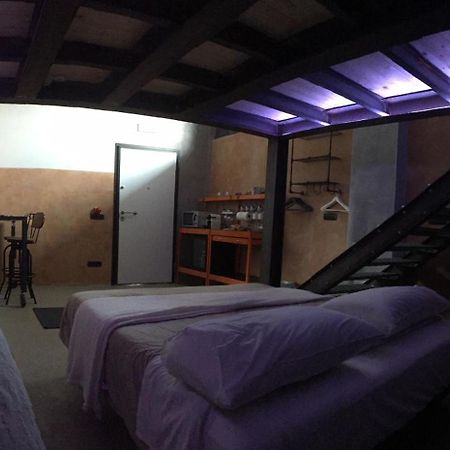 B2In Suite & Office Capriate San Gervasio Buitenkant foto