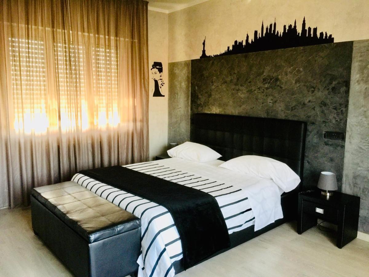 B2In Suite & Office Capriate San Gervasio Buitenkant foto
