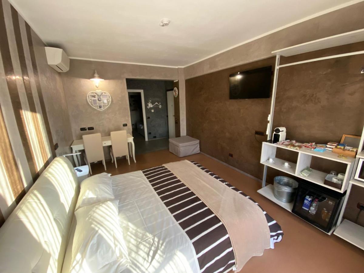 B2In Suite & Office Capriate San Gervasio Buitenkant foto
