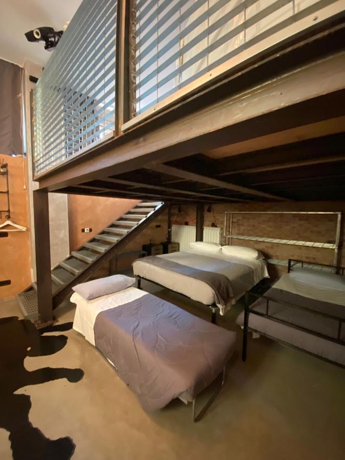 B2In Suite & Office Capriate San Gervasio Buitenkant foto