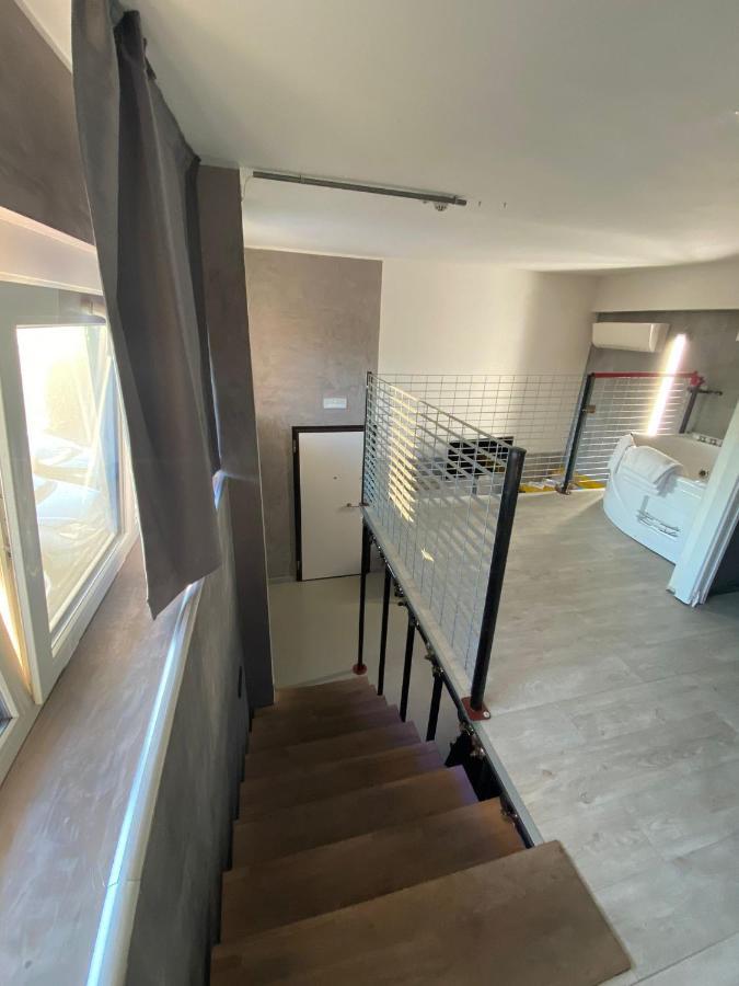 B2In Suite & Office Capriate San Gervasio Buitenkant foto