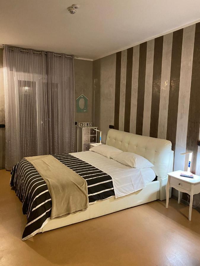 B2In Suite & Office Capriate San Gervasio Buitenkant foto