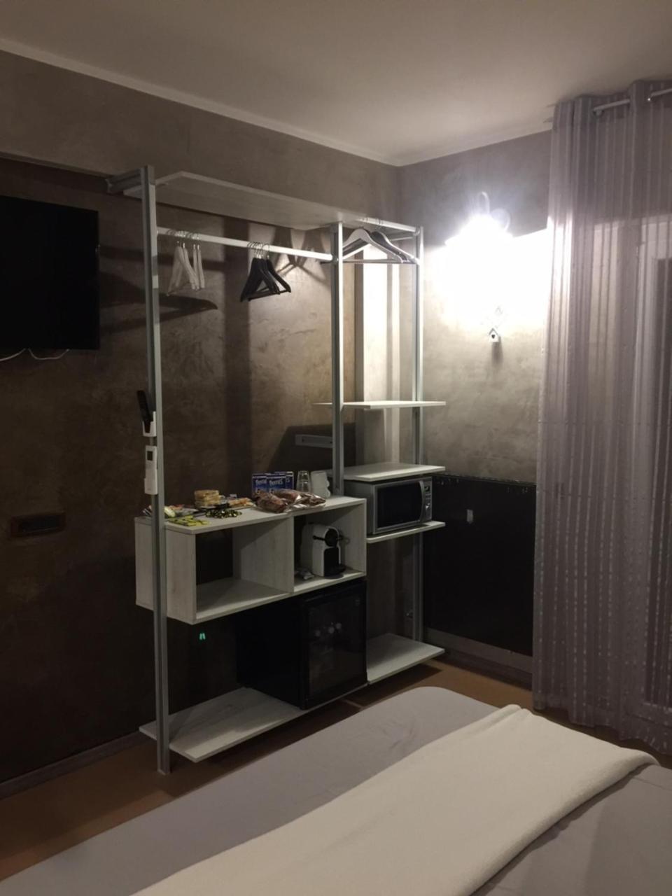 B2In Suite & Office Capriate San Gervasio Buitenkant foto